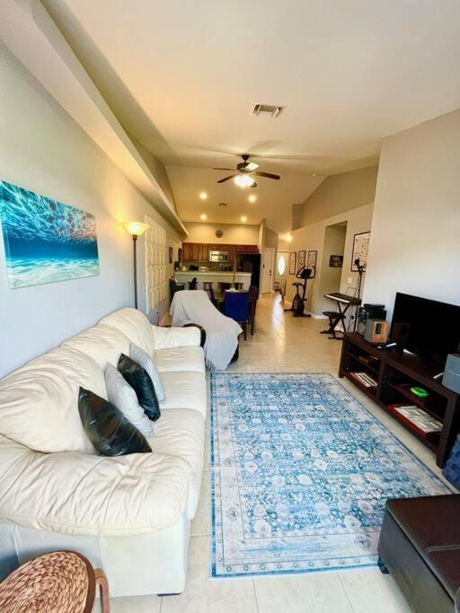 Debbie'S 3-Bedroom Apartment In A Duplex Cape Coral Exterior photo